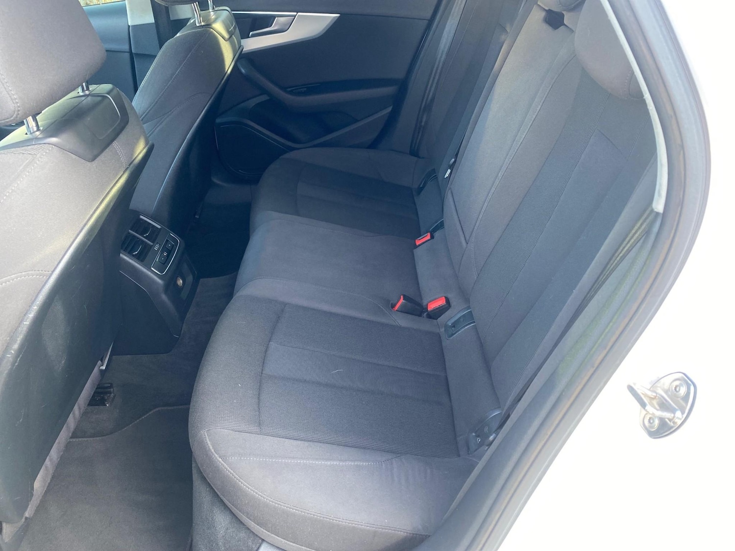 Used Audi A4 2016 for sale - 76590697: Photo 31