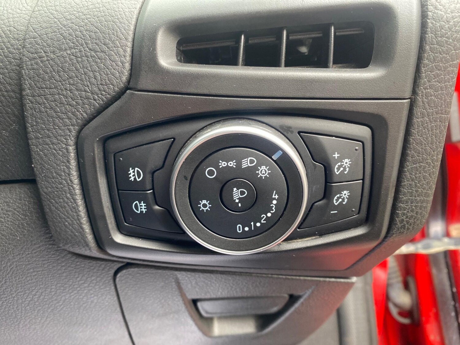 Used Ford Focus 2016 for sale - 77904254: Photo 16