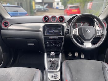 Used Suzuki Vitara 2017 for sale - 79549153: Photo