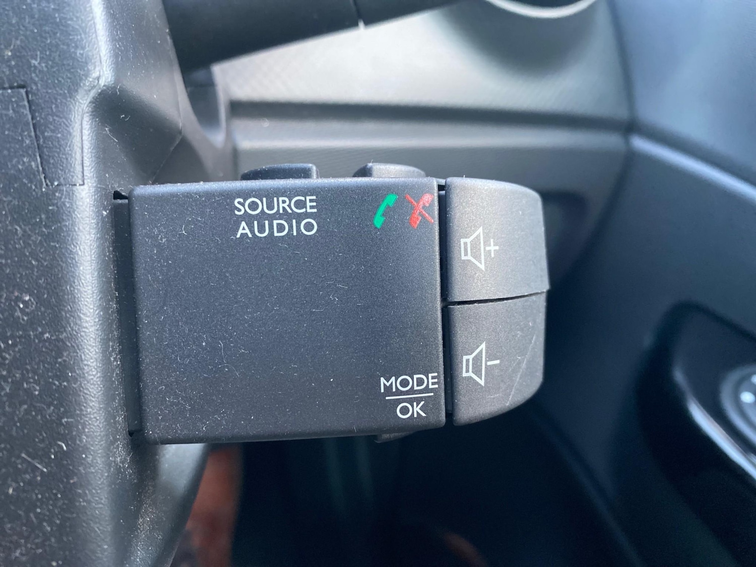 Used Renault Captur 2015 for sale - 77249093: Photo 19