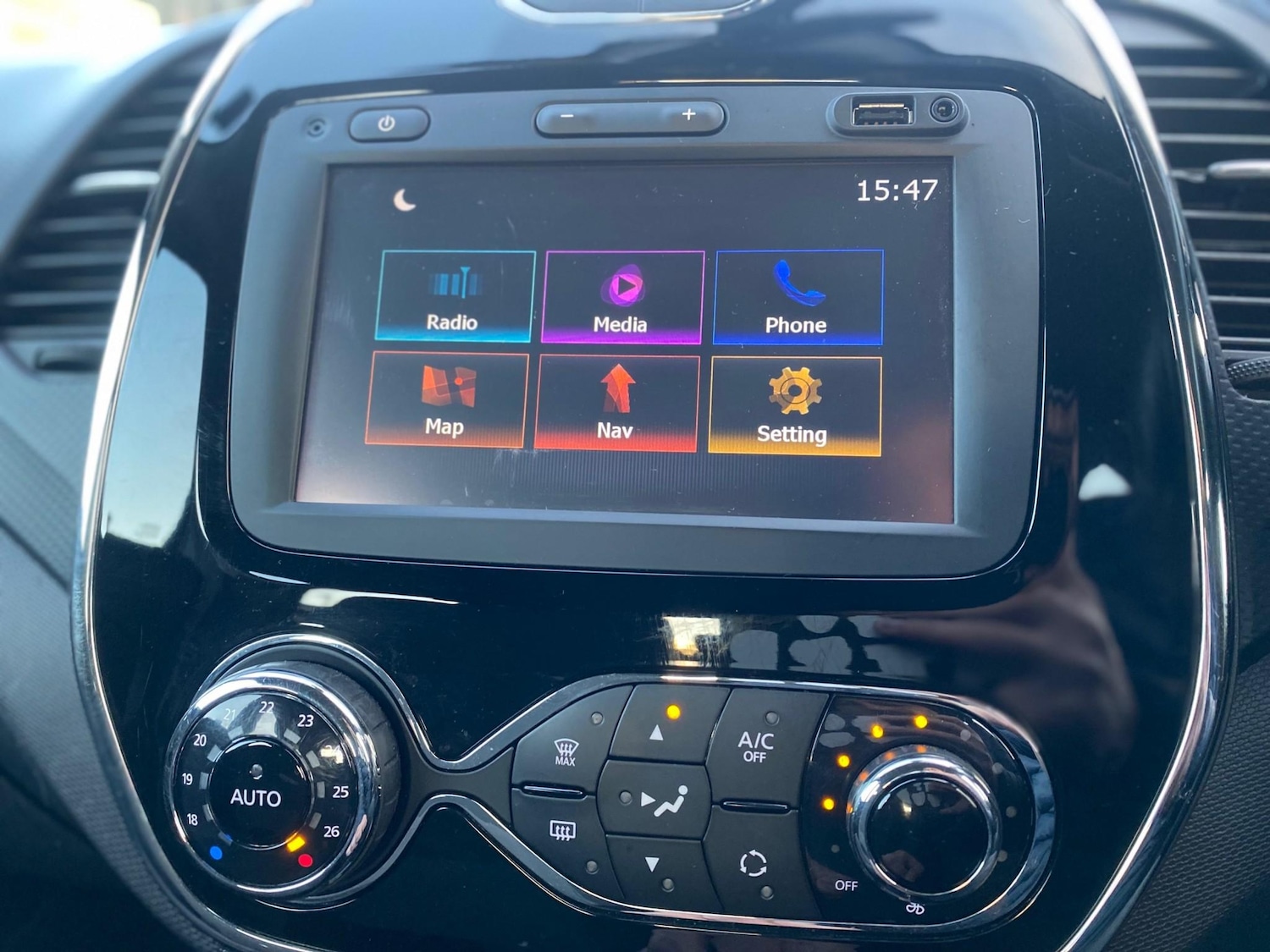 Used Renault Captur 2015 for sale - 77249093: Photo 21