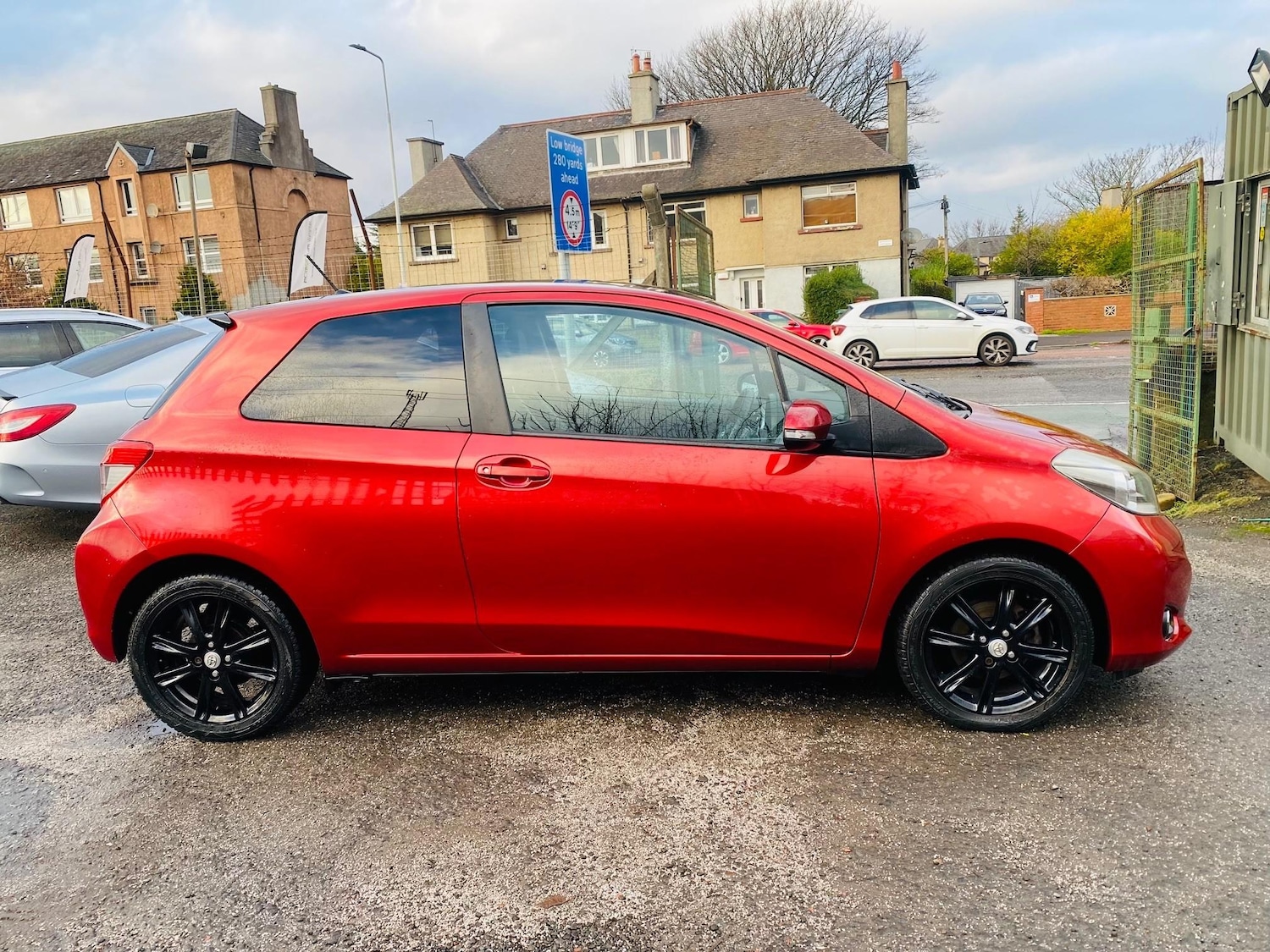 Used Toyota Yaris 2012 for sale - 77128605: Photo 10