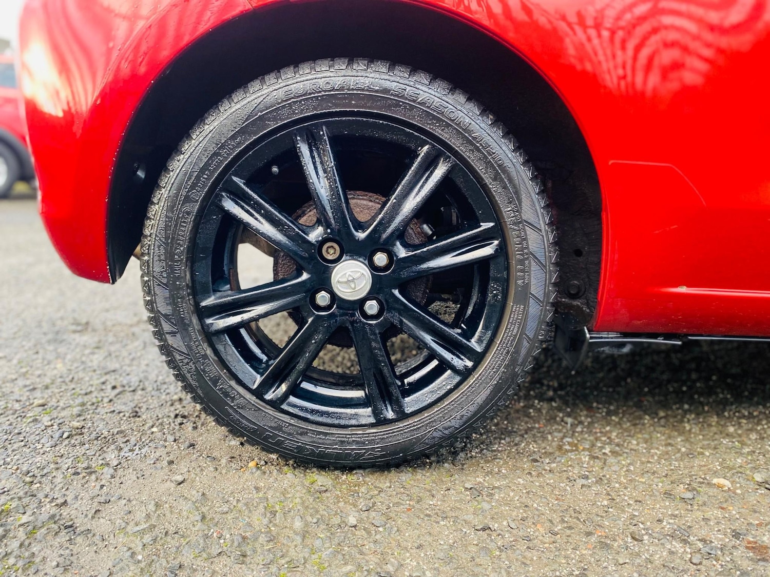 Used Toyota Yaris 2012 for sale - 77128605: Photo 12