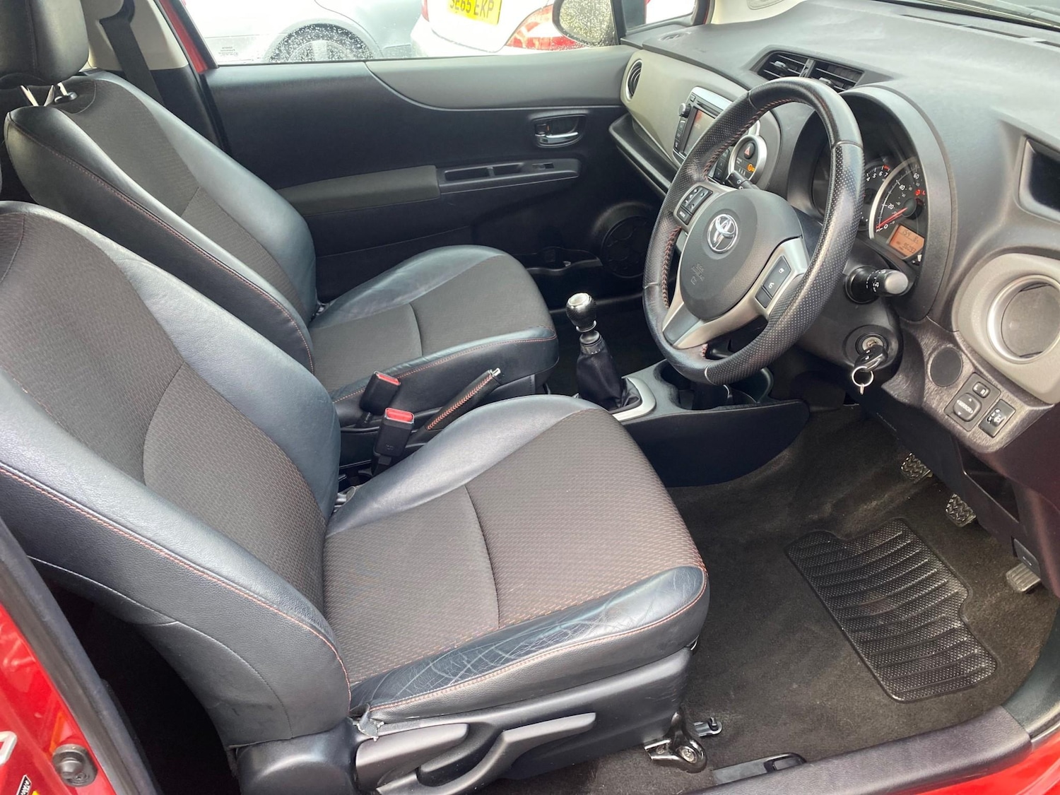 Used Toyota Yaris 2012 for sale - 77128605: Photo 16