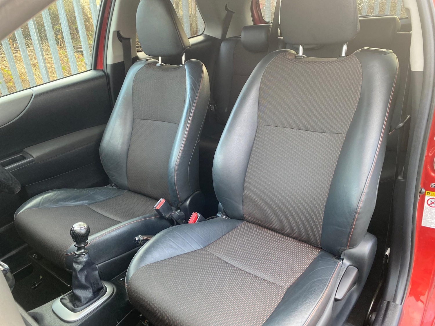 Used Toyota Yaris 2012 for sale - 77128605: Photo 25