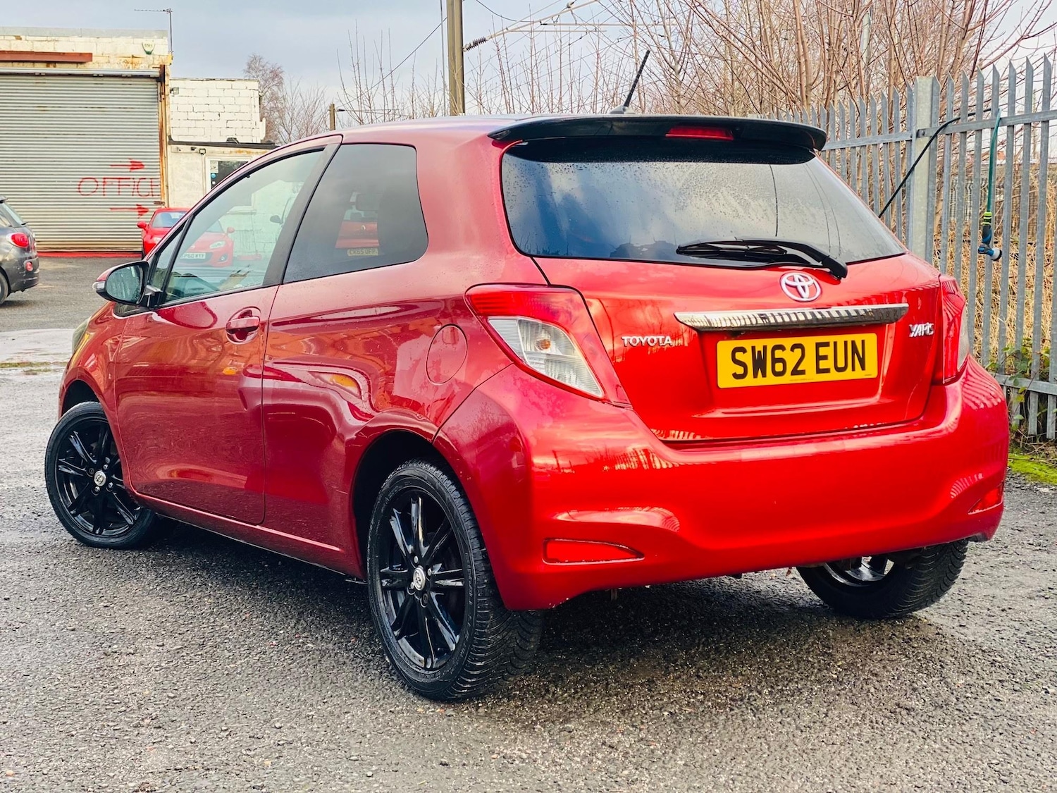 Used Toyota Yaris 2012 for sale - 77128605: Photo 9