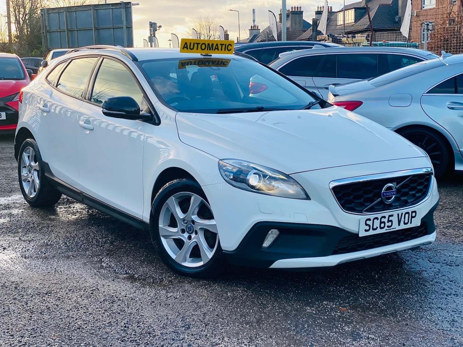 Used Volvo V40 Cross Country 2015 for sale - 76627477: Photo 1