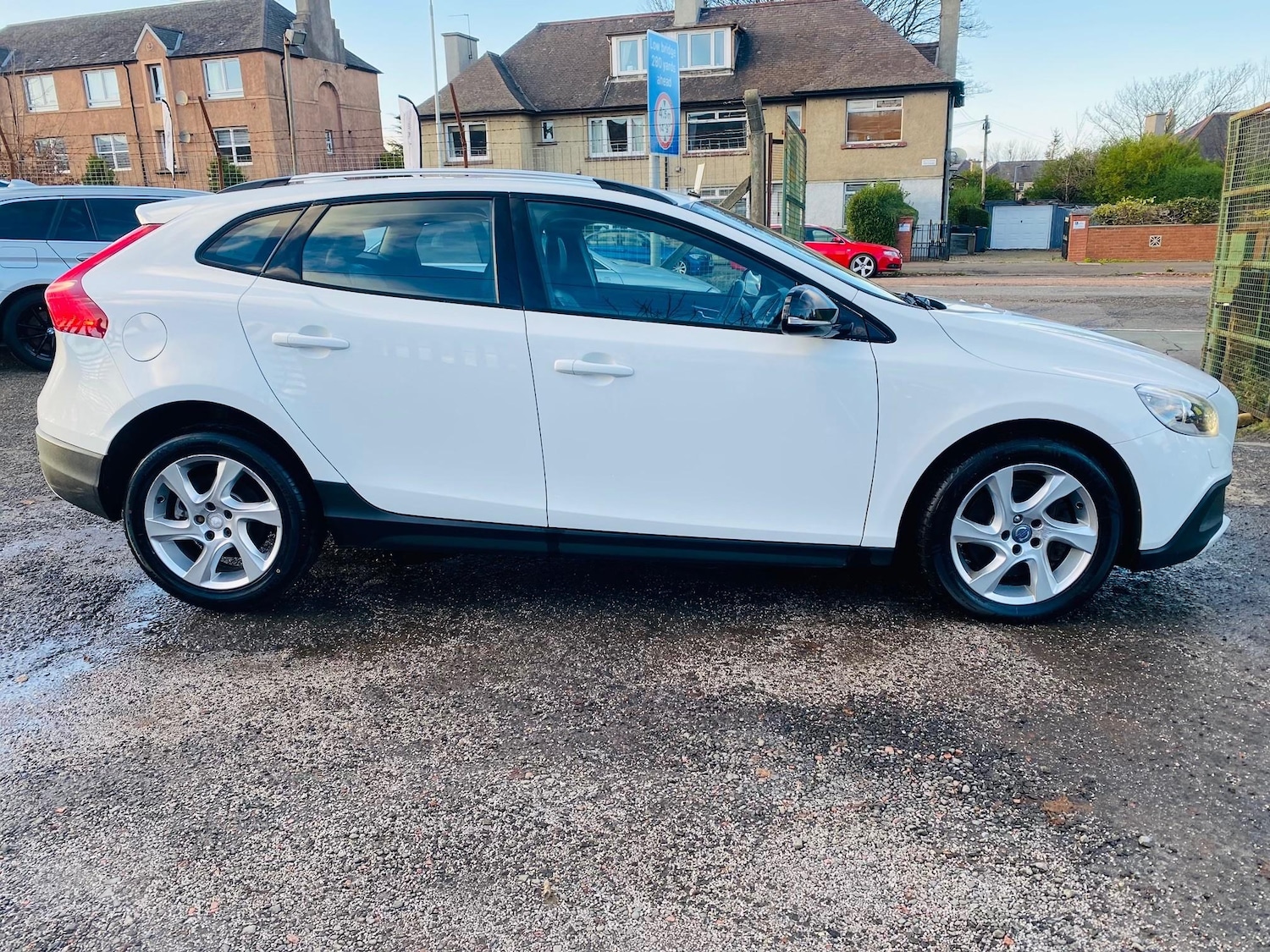 Used Volvo V40 Cross Country 2015 for sale - 76627477: Photo 11