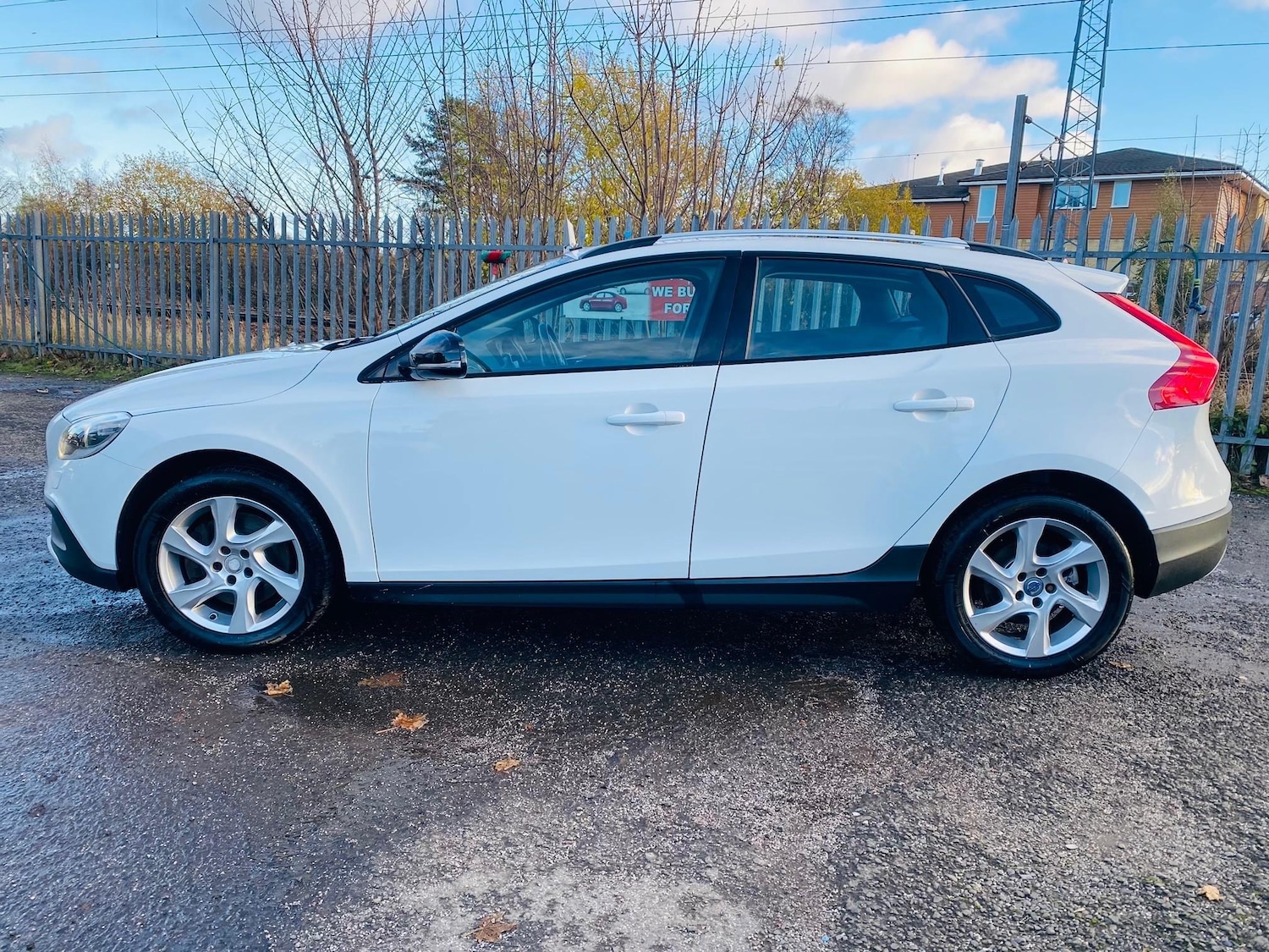 Used Volvo V40 Cross Country 2015 for sale - 76627477: Photo 12