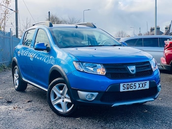 Used Dacia Sandero Stepway 2015 for sale - 76557761: Photo