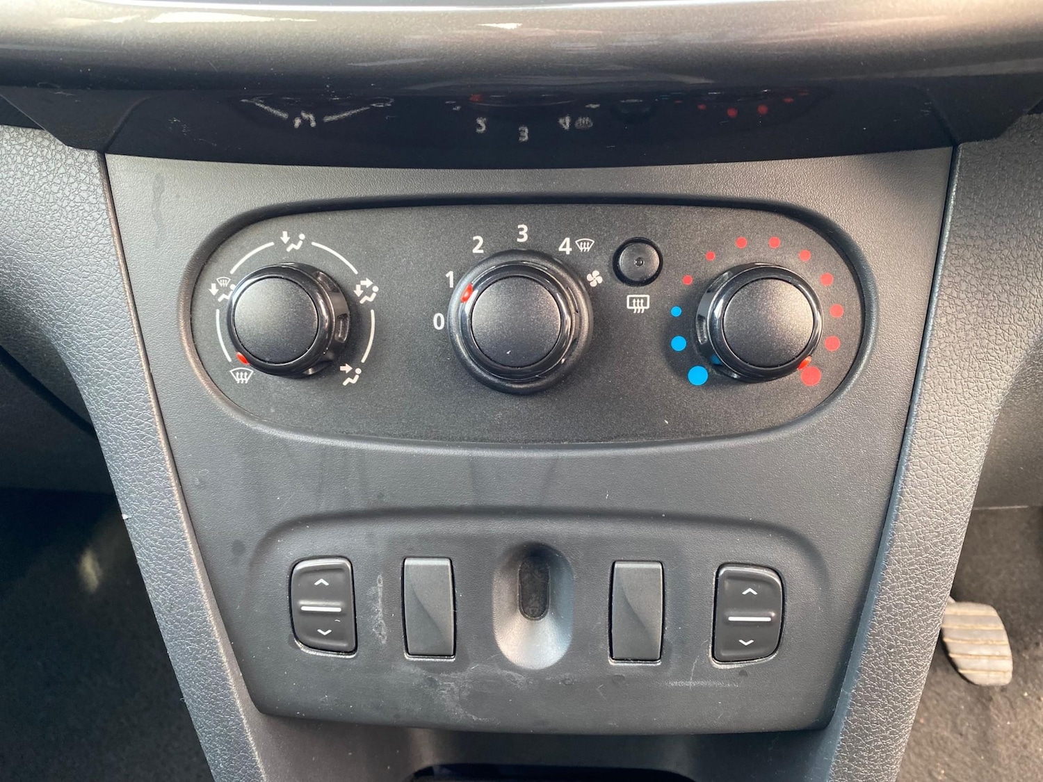 Used Dacia Sandero Stepway 2015 for sale - 76557761: Photo 21