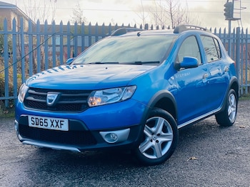 Used Dacia Sandero Stepway 2015 for sale - 76557761: Photo