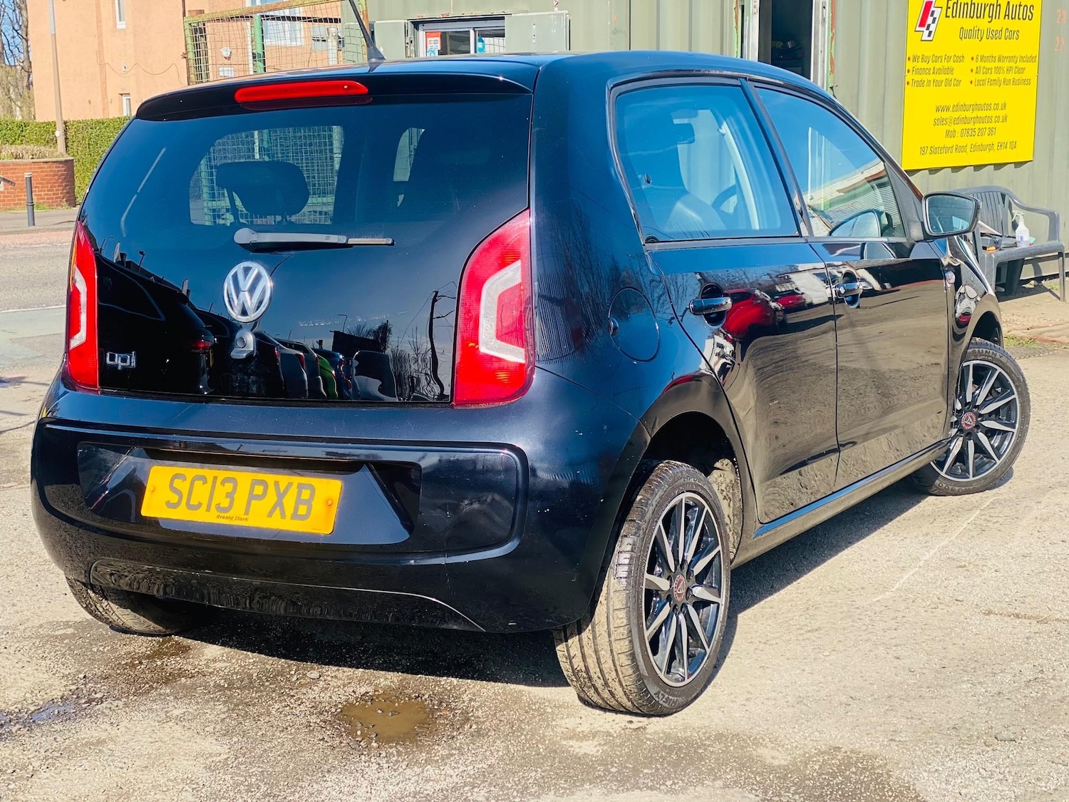 Used Volkswagen up! 2013 for sale - 77959098: Photo 6