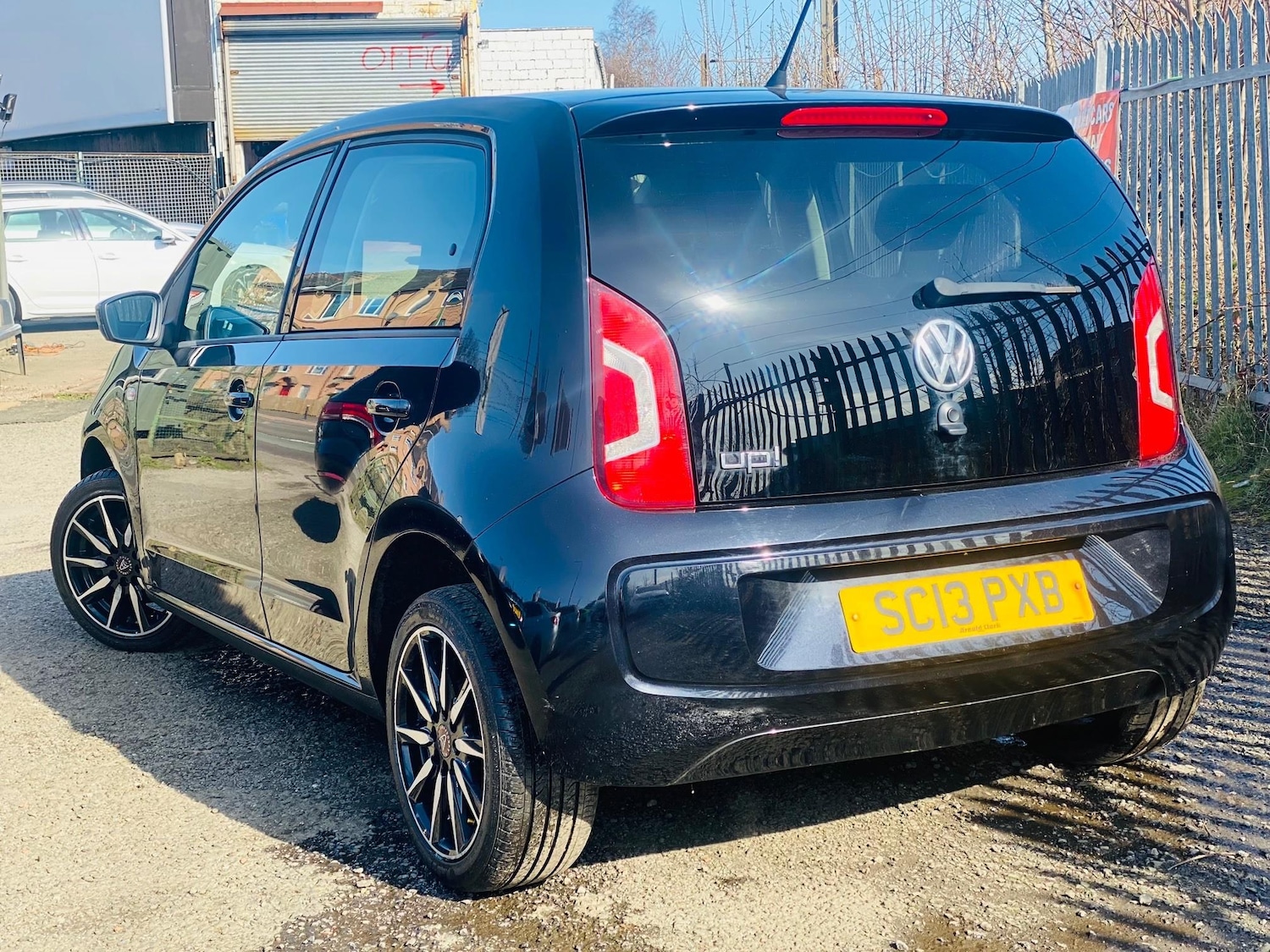 Used Volkswagen up! 2013 for sale - 77959098: Photo 8