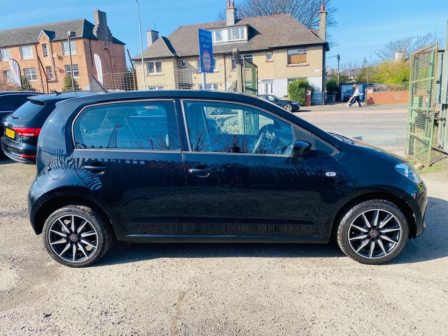 Used Volkswagen up! 2013 for sale - 77959098: Photo 9