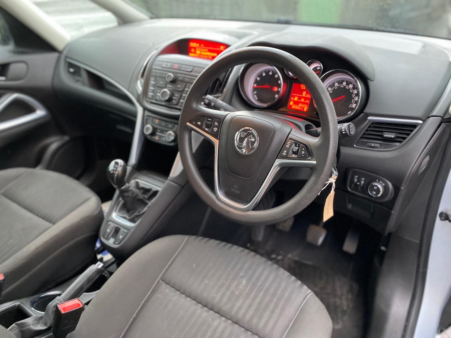 Used Vauxhall Zafira 2015 for sale - 76474338: Photo 17