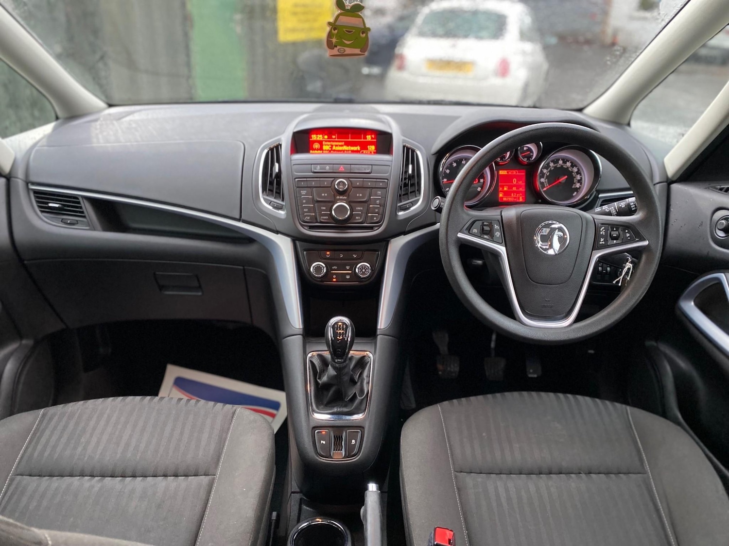 Used Vauxhall Zafira 2015 for sale - 76474338: Photo 4