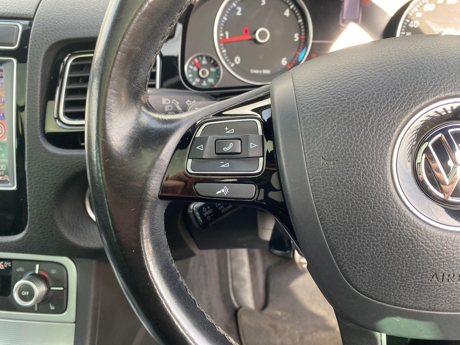 Used Volkswagen Touareg 2015 for sale - 77763994: Photo 18