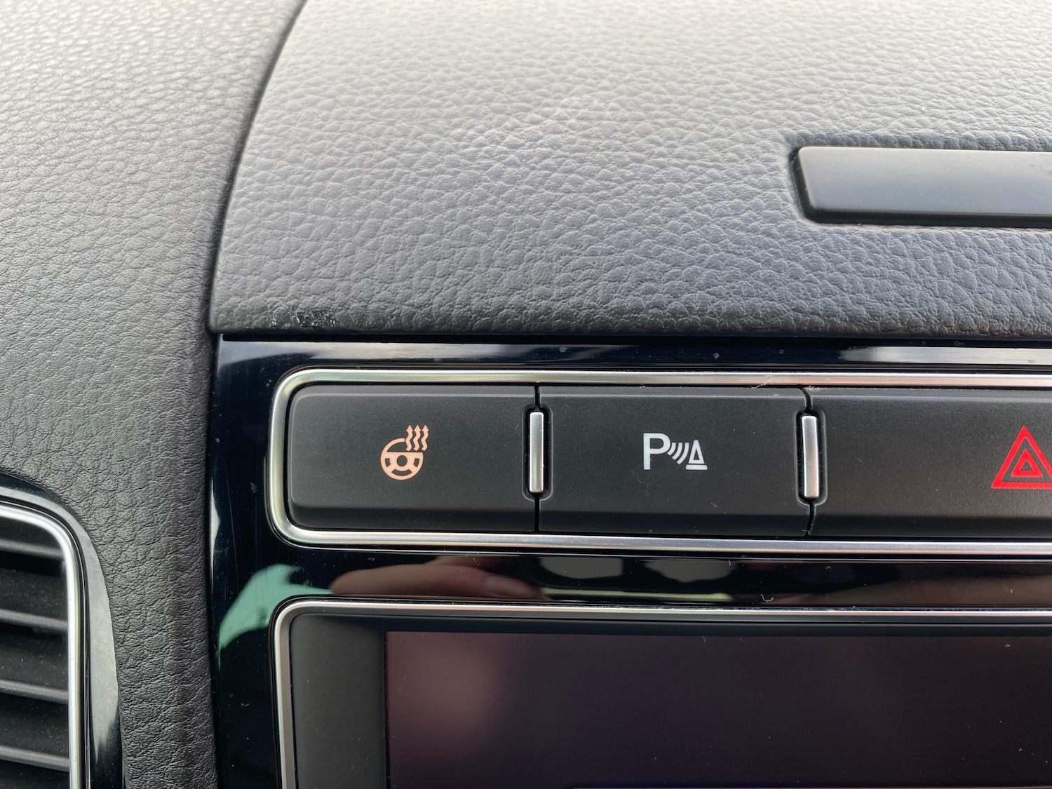 Used Volkswagen Touareg 2015 for sale - 77763994: Photo 29