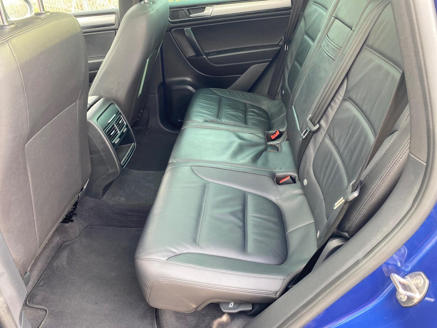 Used Volkswagen Touareg 2015 for sale - 77763994: Photo 32