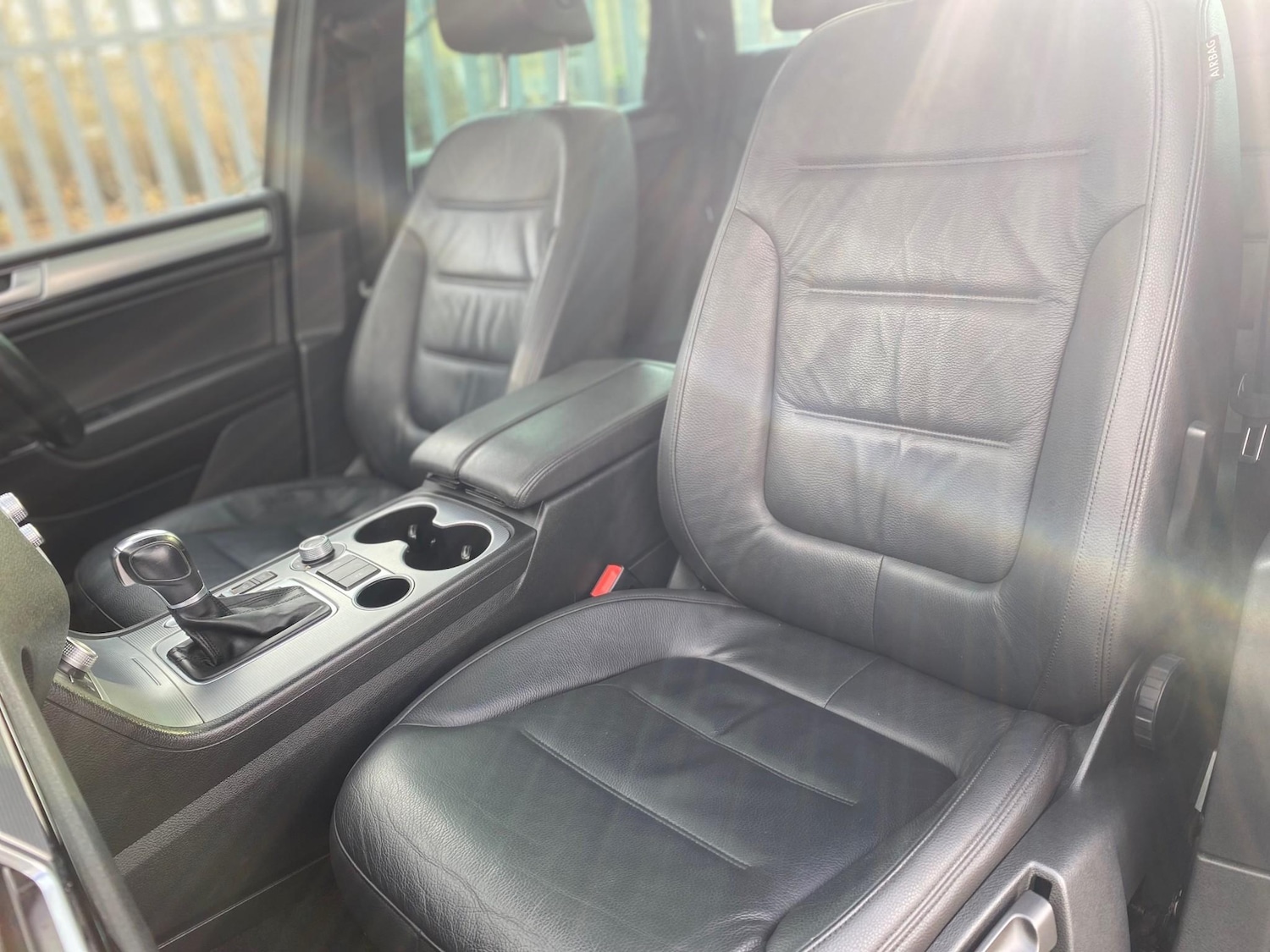 Used Volkswagen Touareg 2015 for sale - 77763994: Photo 34