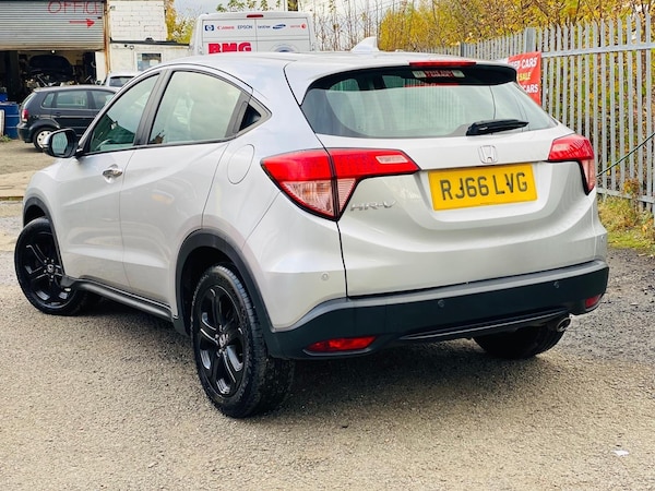 Used Honda HR-V 2016 for sale - 76196957: Photo 9