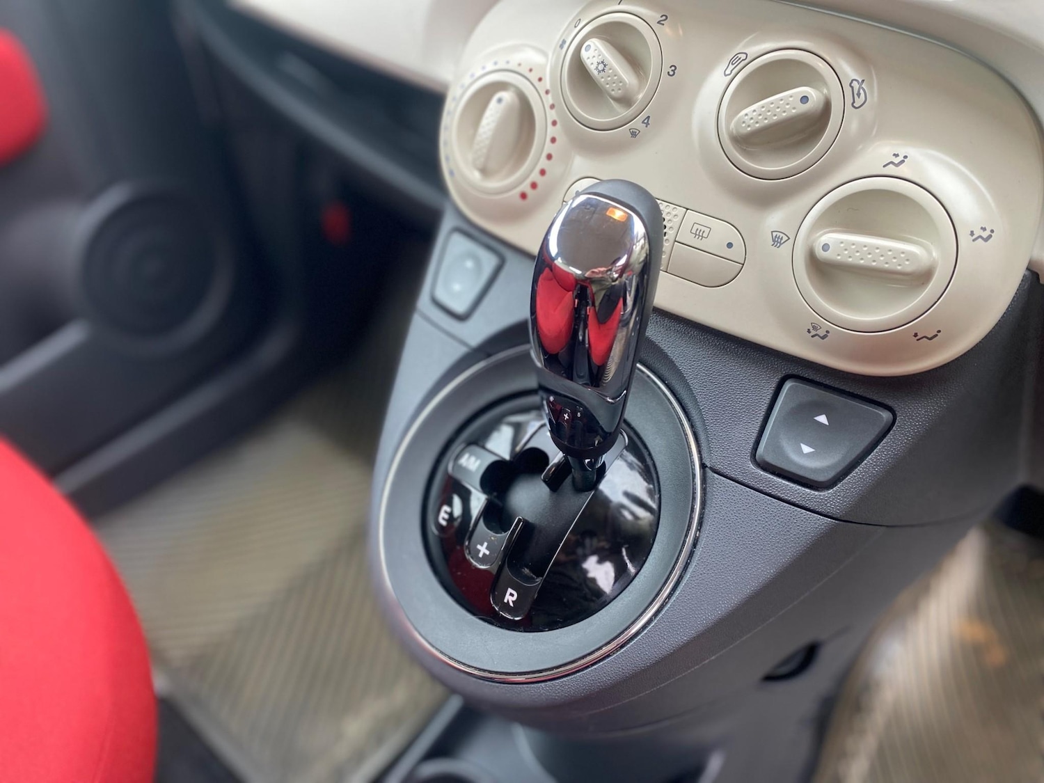 Used Fiat 500 2025 for sale - 76322625: Photo 4