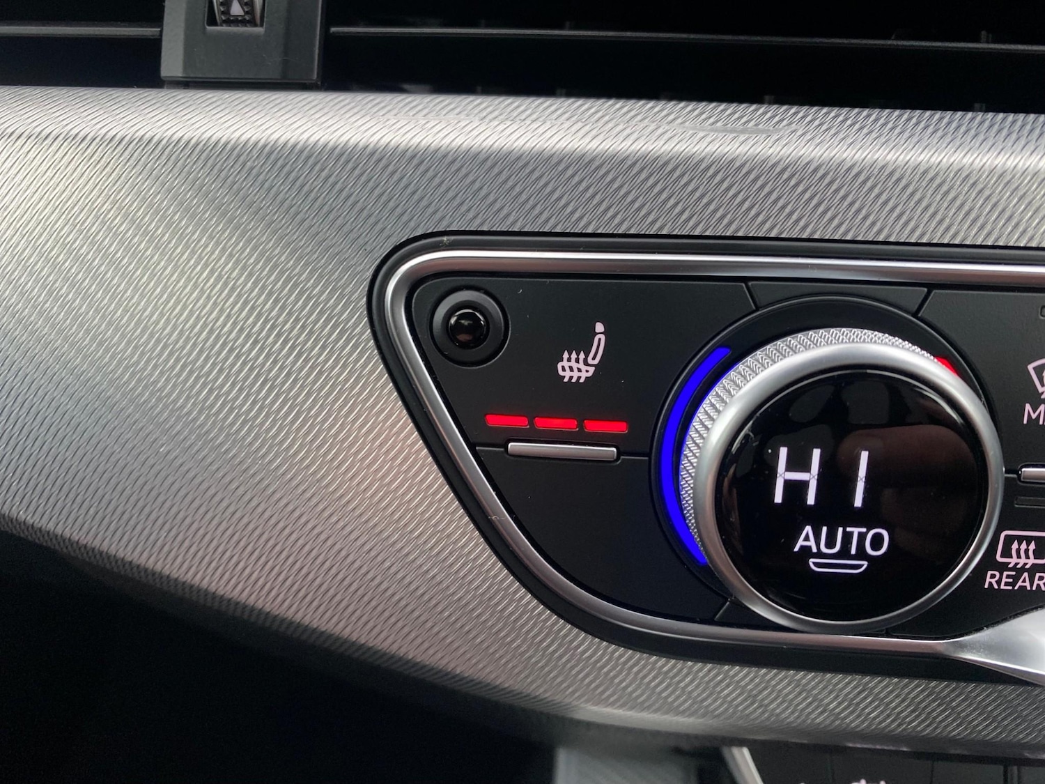 Used Audi A4 2020 for sale - 76887876: Photo 24