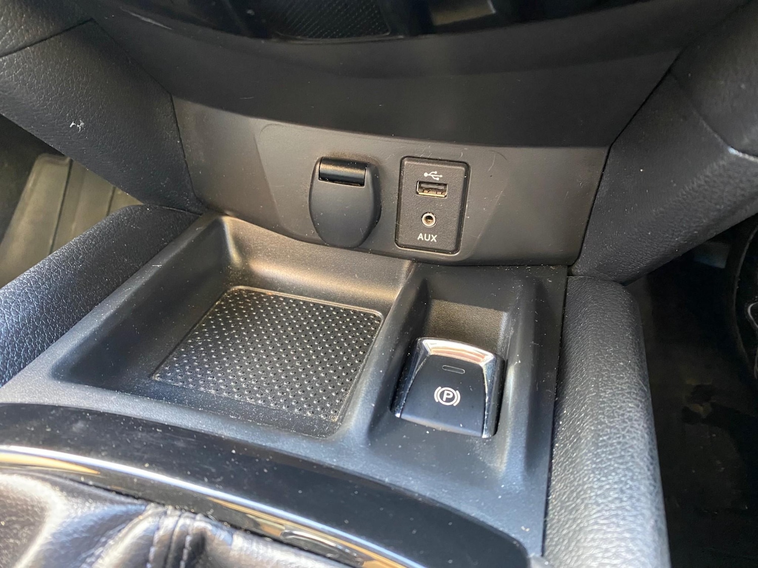 Used Nissan X-Trail 2015 for sale - 76438718: Photo 29