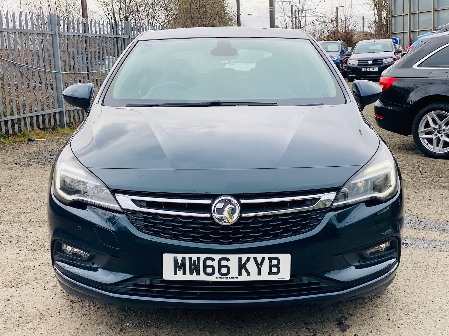 Used Vauxhall Astra 2016 for sale - 77989479: Photo 2