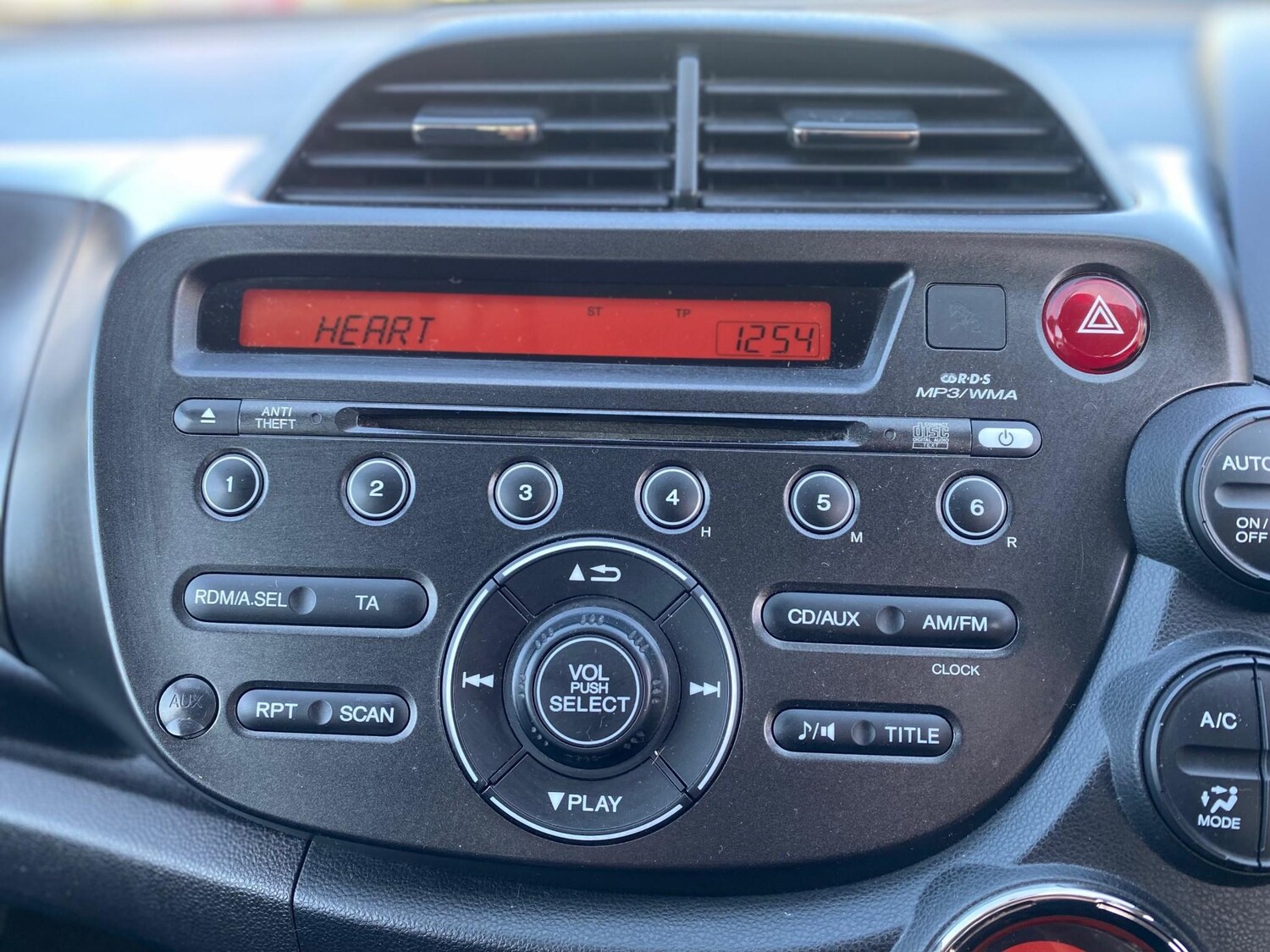 Used Honda Jazz 2014 for sale - 77989466: Photo 23