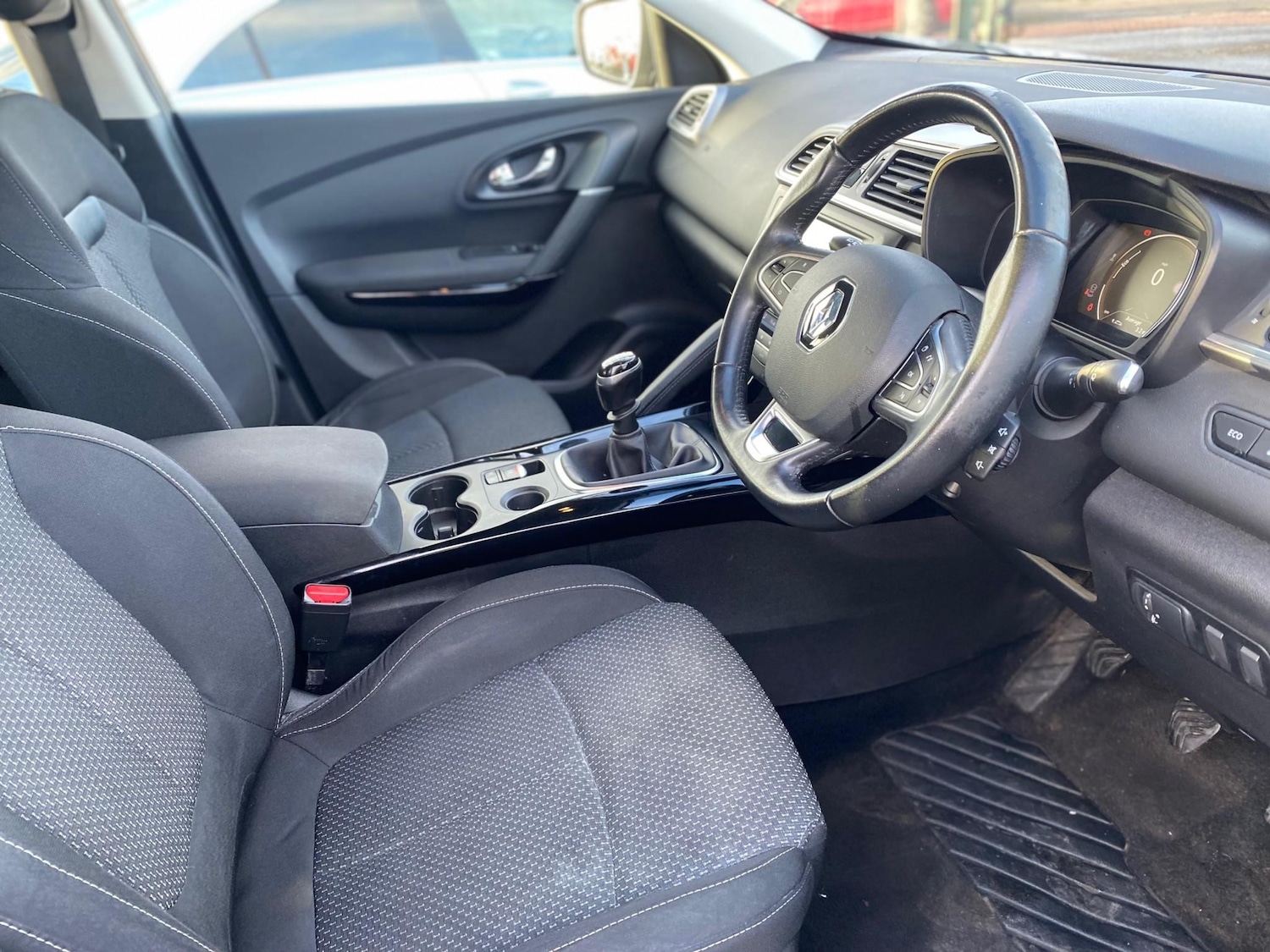 Used Renault Kadjar 2018 for sale - 77226234: Photo 16