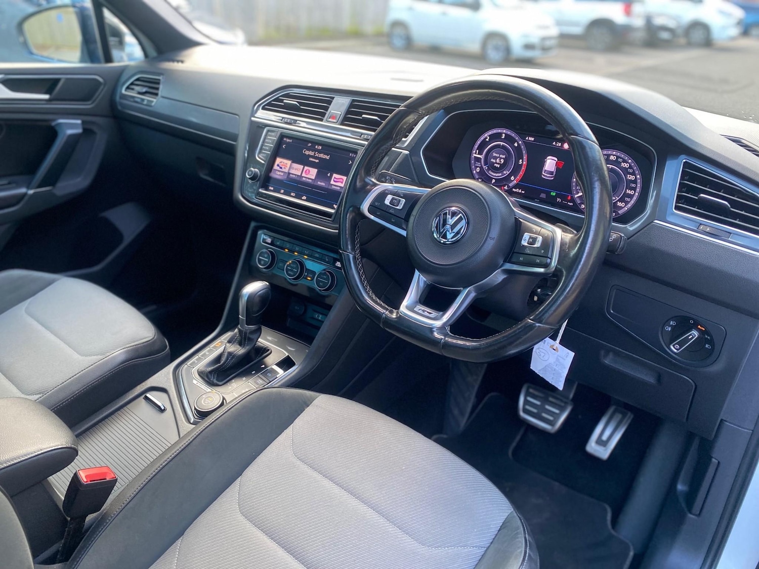 Used Volkswagen Tiguan 2016 for sale - 77718977: Photo 15