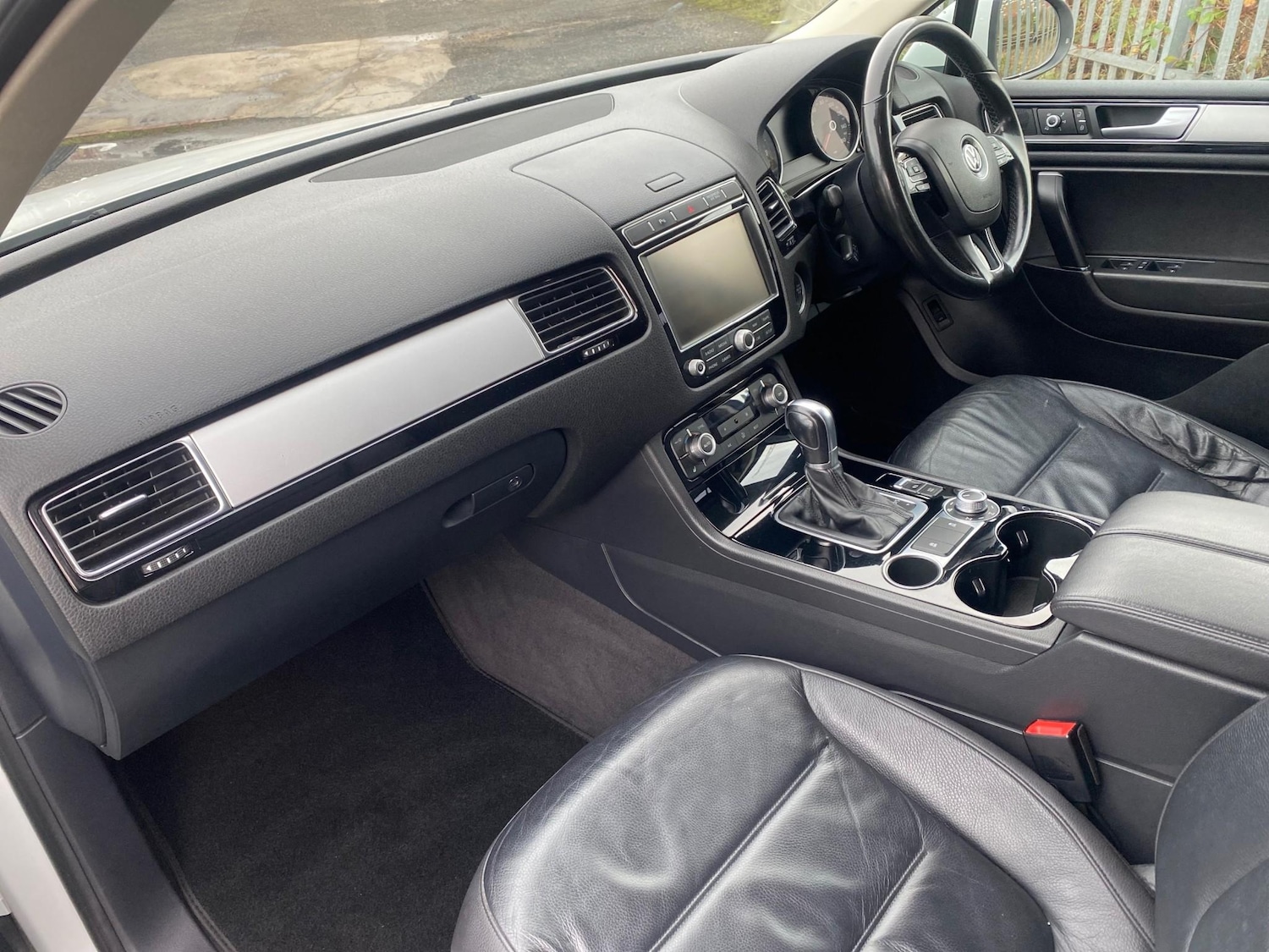 Used Volkswagen Touareg 2016 for sale - 76949475: Photo 6