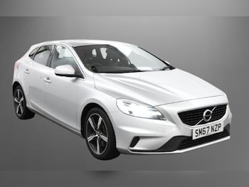 Used Volvo V40 2018 for sale - 76438719: Photo