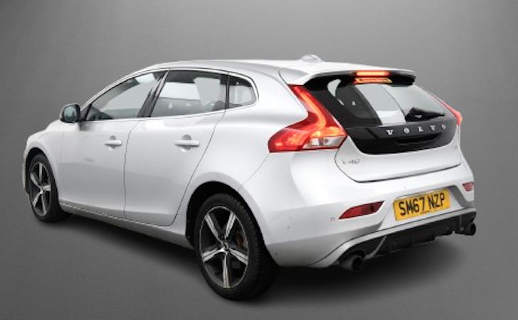 Used Volvo V40 2018 for sale - 76438719: Photo 2