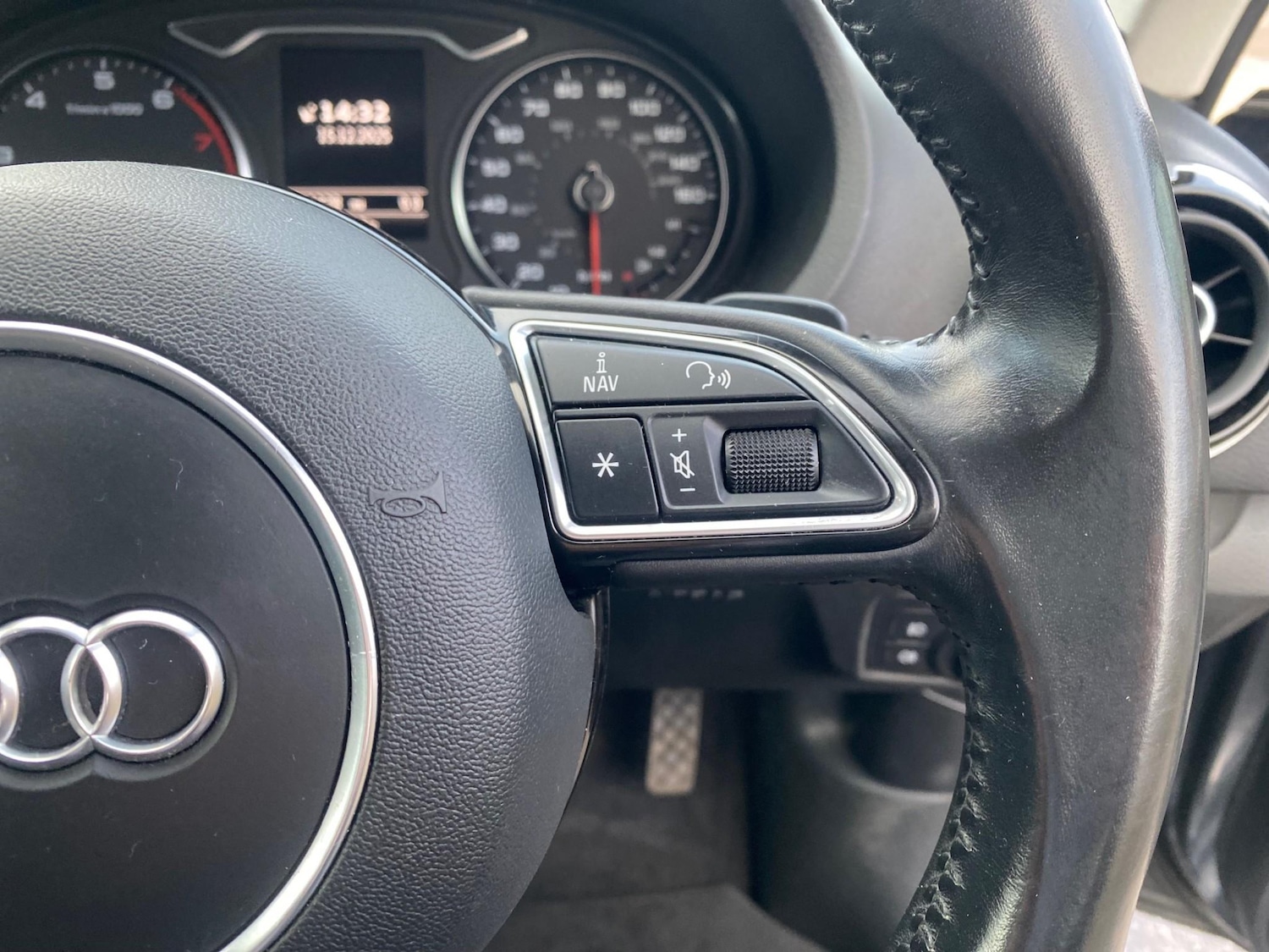 Used Audi A3 2015 for sale - 77026604: Photo 21