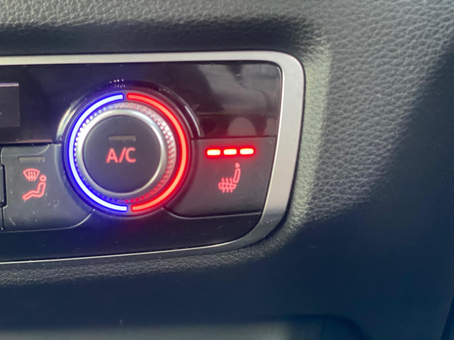 Used Audi A3 2015 for sale - 77026604: Photo 26