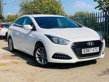 2017 (67) - 1.7 Crdi Blue Drive Se Nav ULEZ FSH 9 STAMPS 4-Door