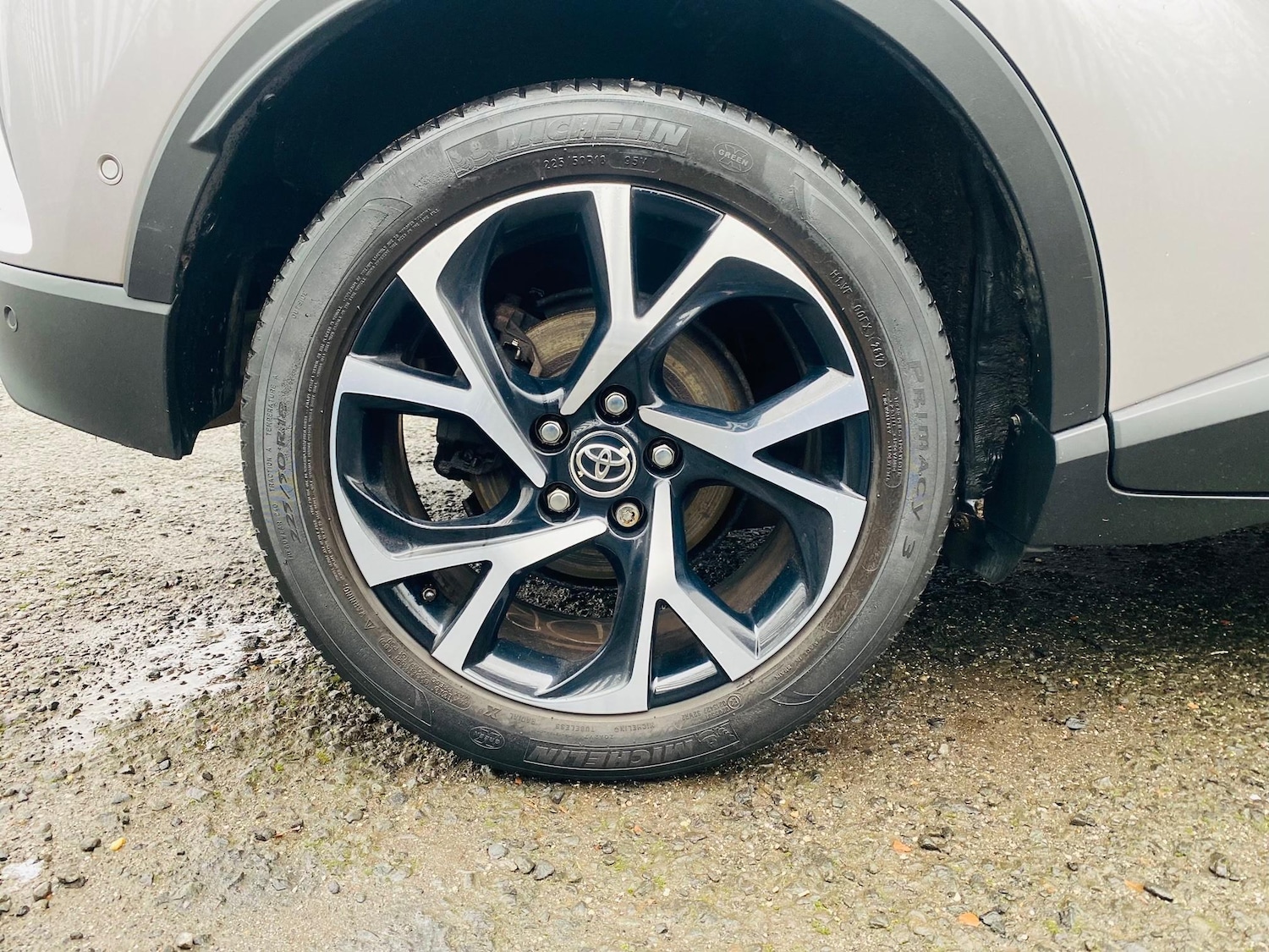 Used Toyota C-HR 2017 for sale - 77506029: Photo 12