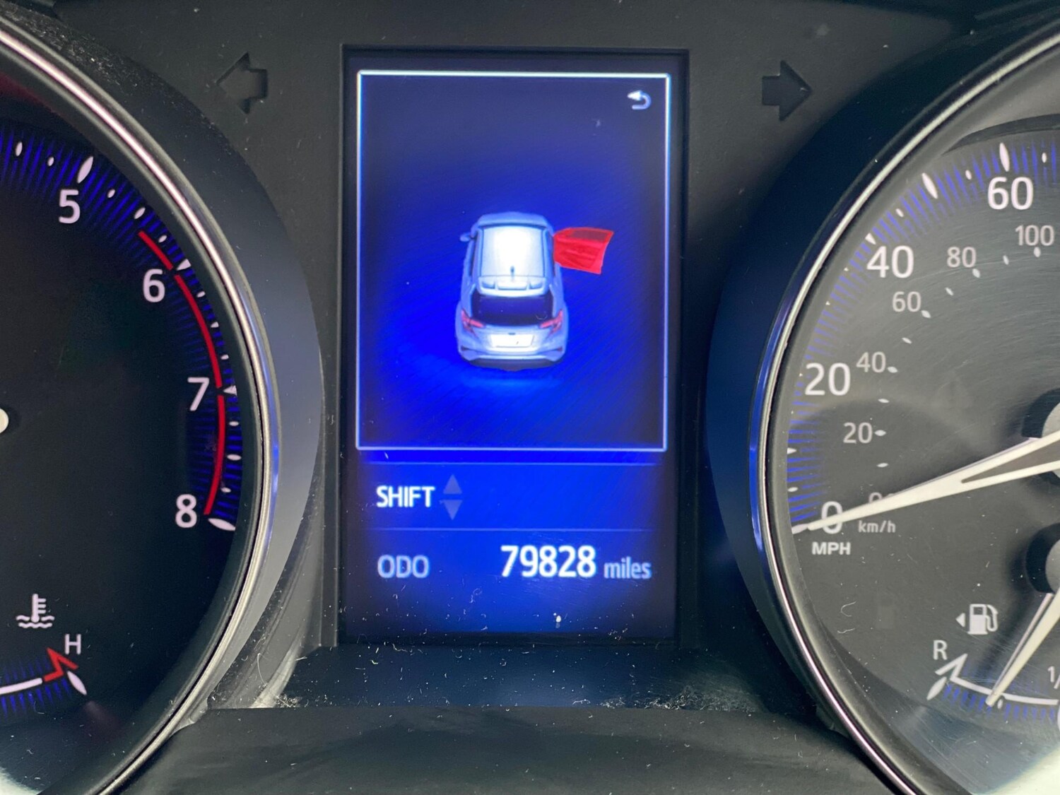 Used Toyota C-HR 2017 for sale - 77506029: Photo 21