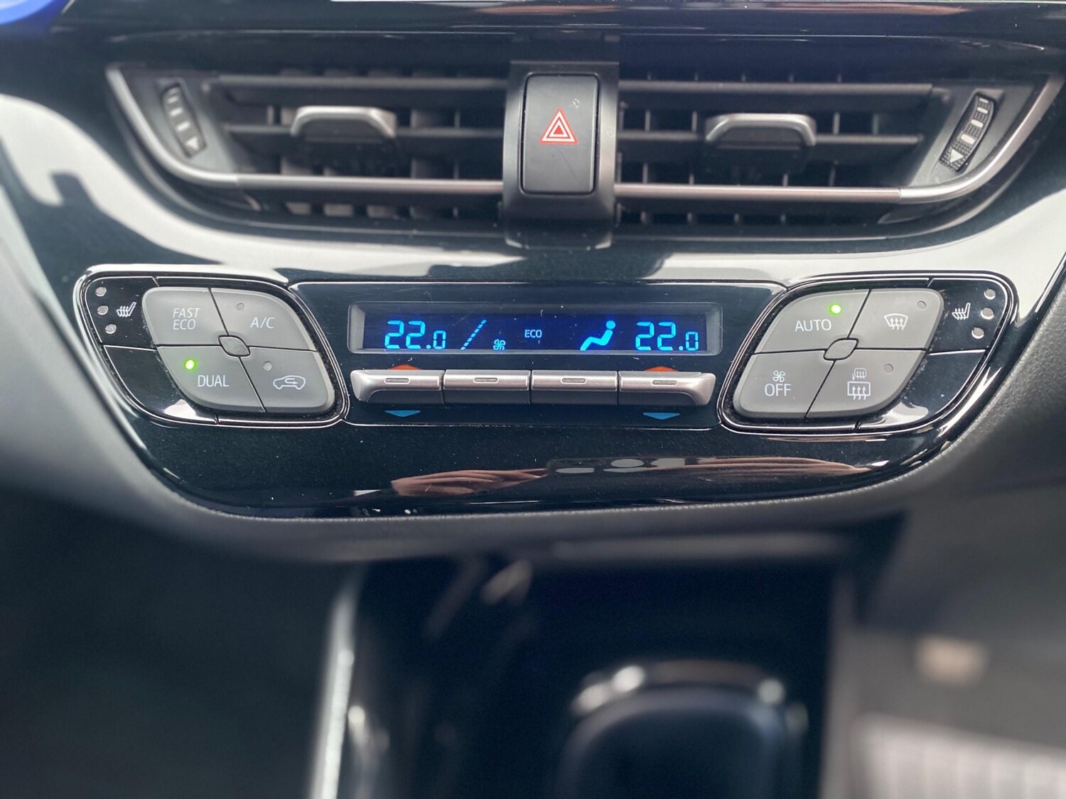 Used Toyota C-HR 2017 for sale - 77506029: Photo 24