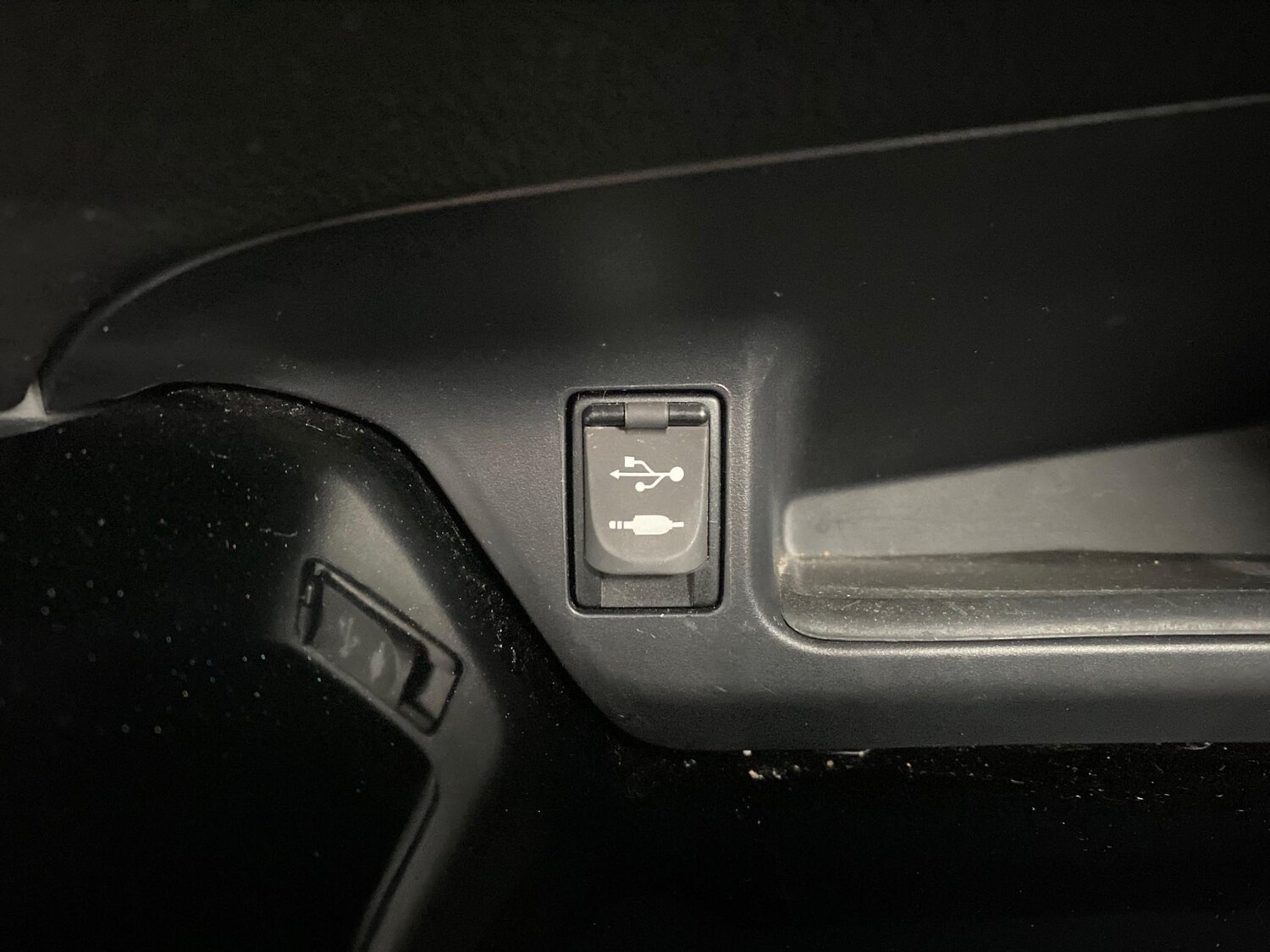 Used Toyota C-HR 2017 for sale - 77506029: Photo 29