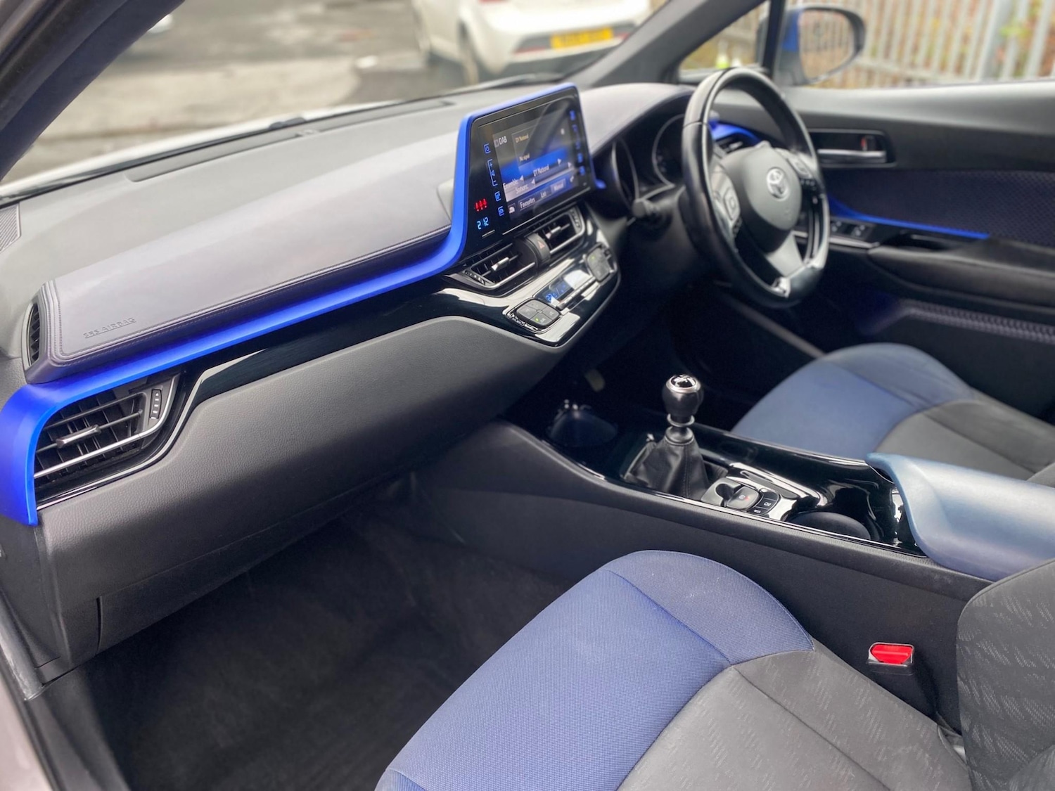 Used Toyota C-HR 2017 for sale - 77506029: Photo 6