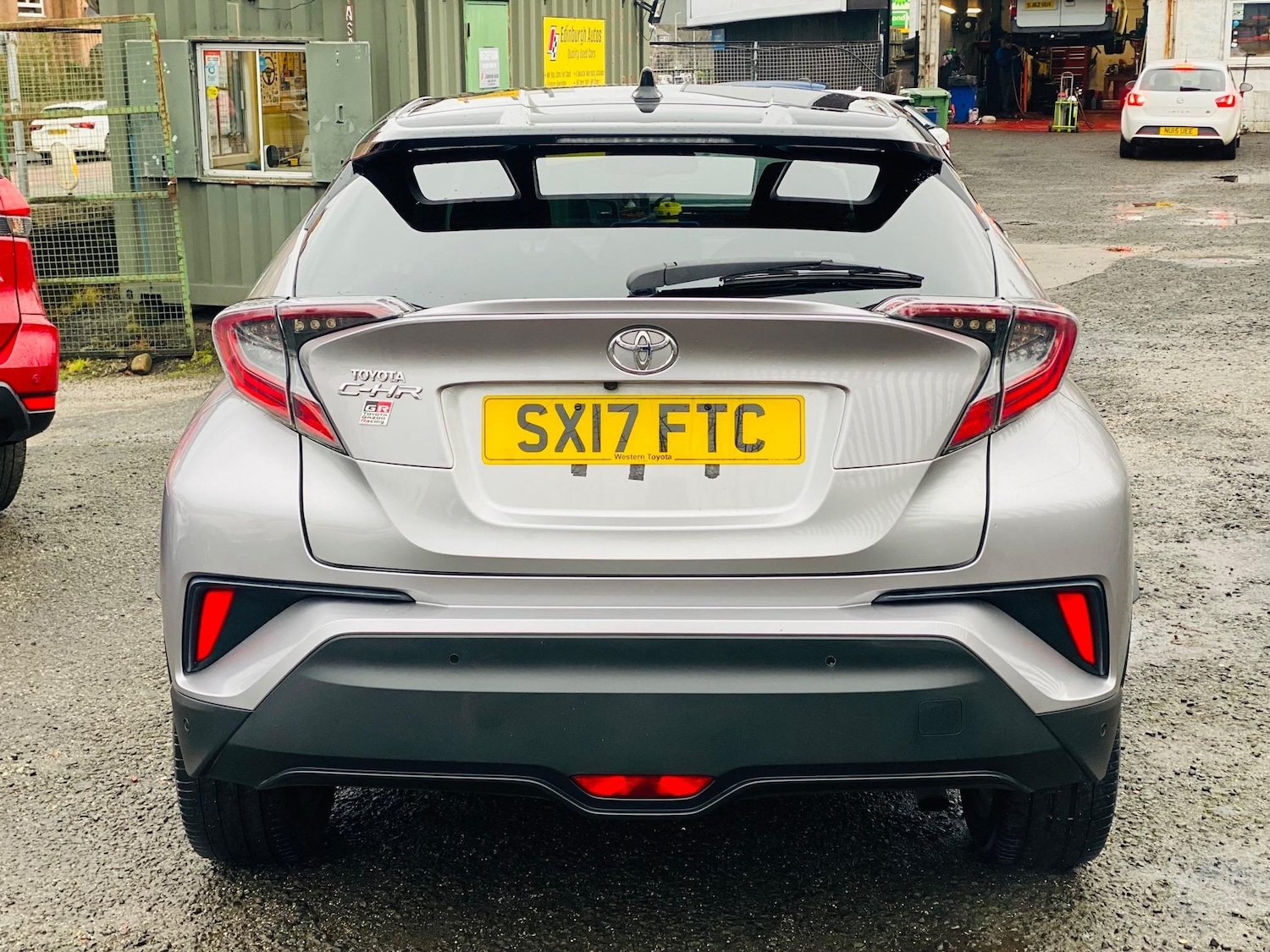 Used Toyota C-HR 2017 for sale - 77506029: Photo 8