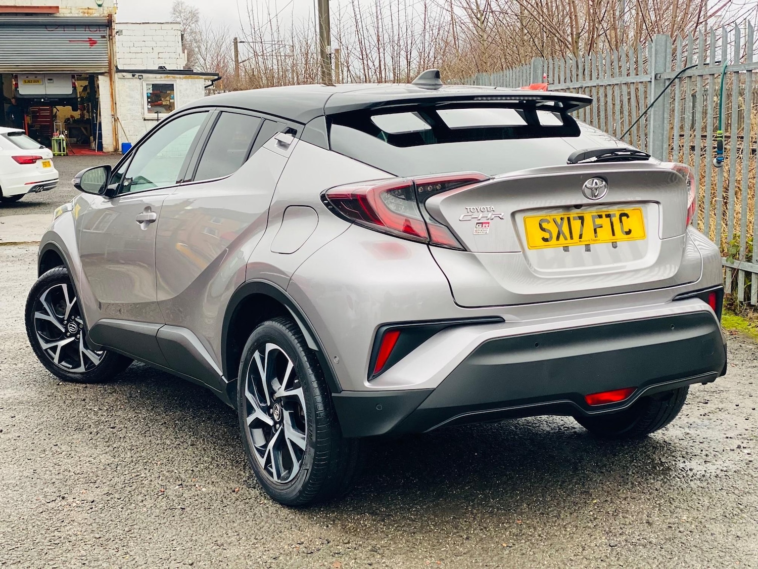 Used Toyota C-HR 2017 for sale - 77506029: Photo 9