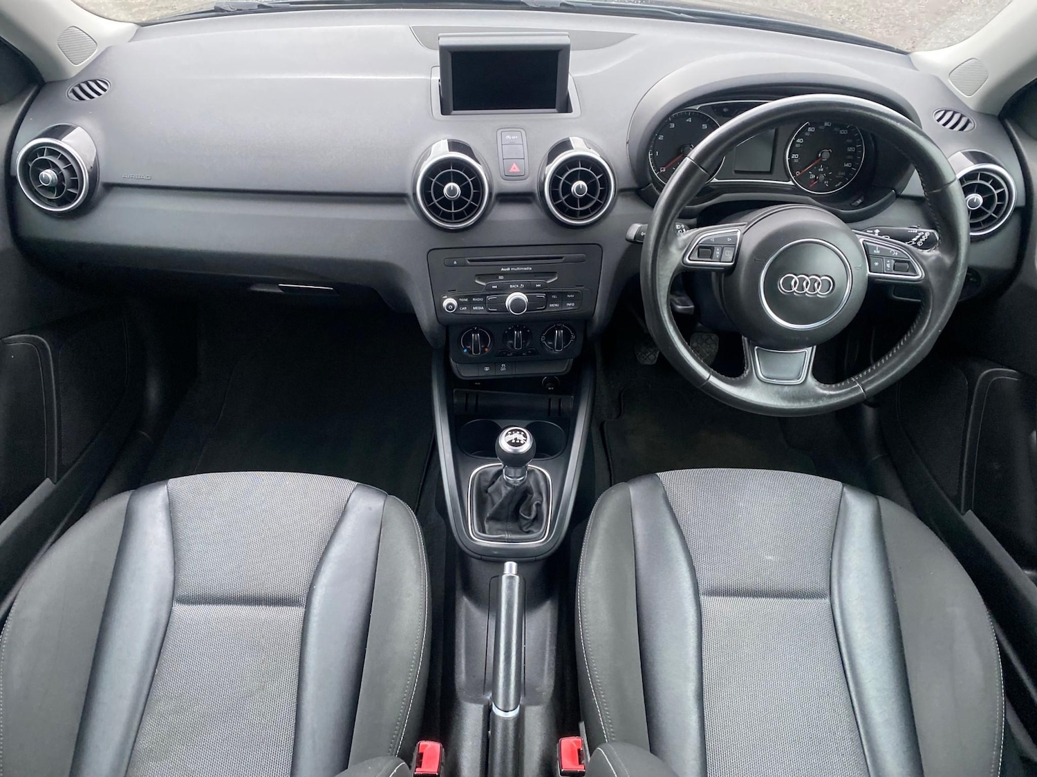Used Audi A1 2012 for sale - 77037068: Photo 4