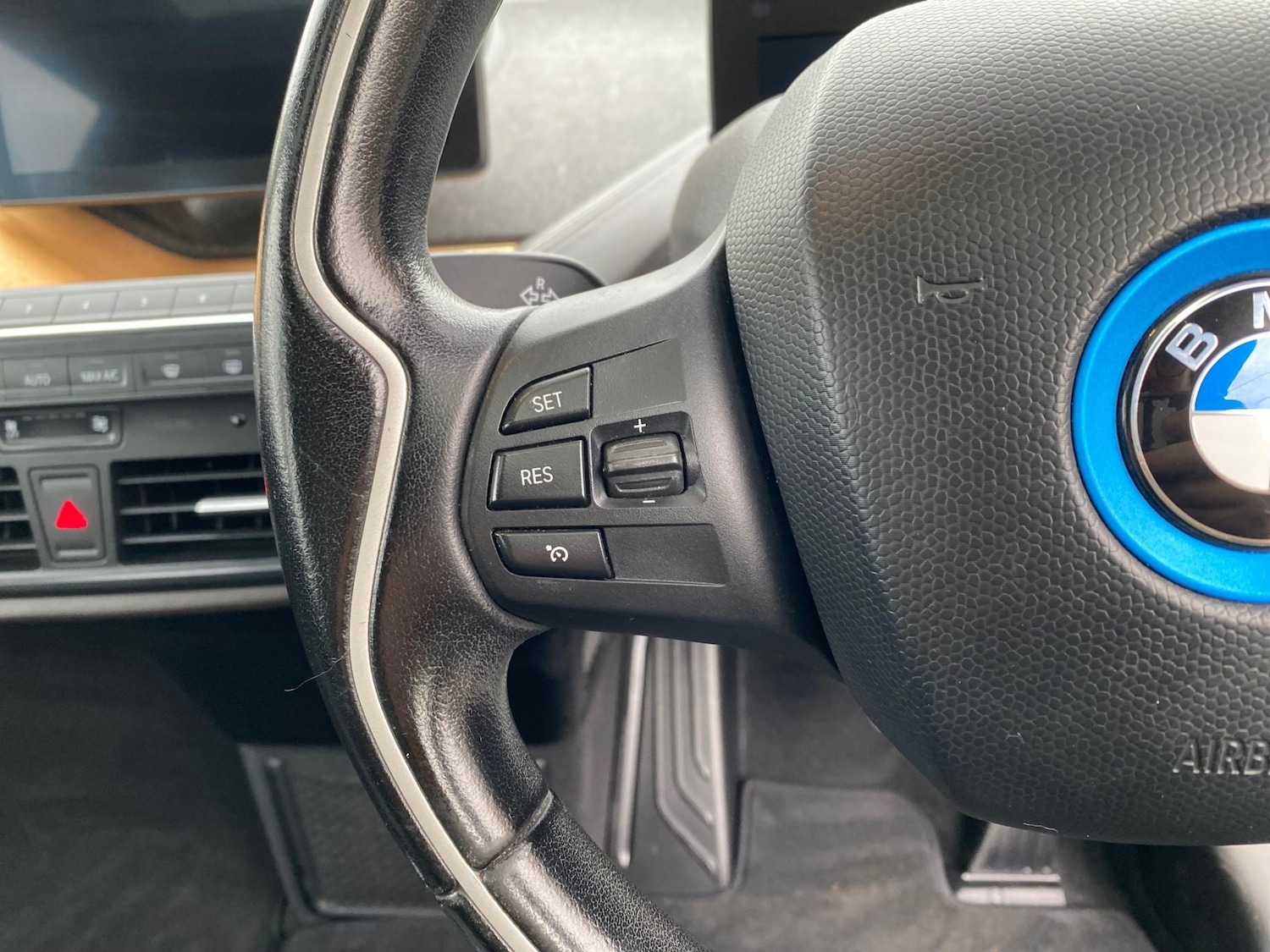 Used BMW i3 2015 for sale - 76350304: Photo 25