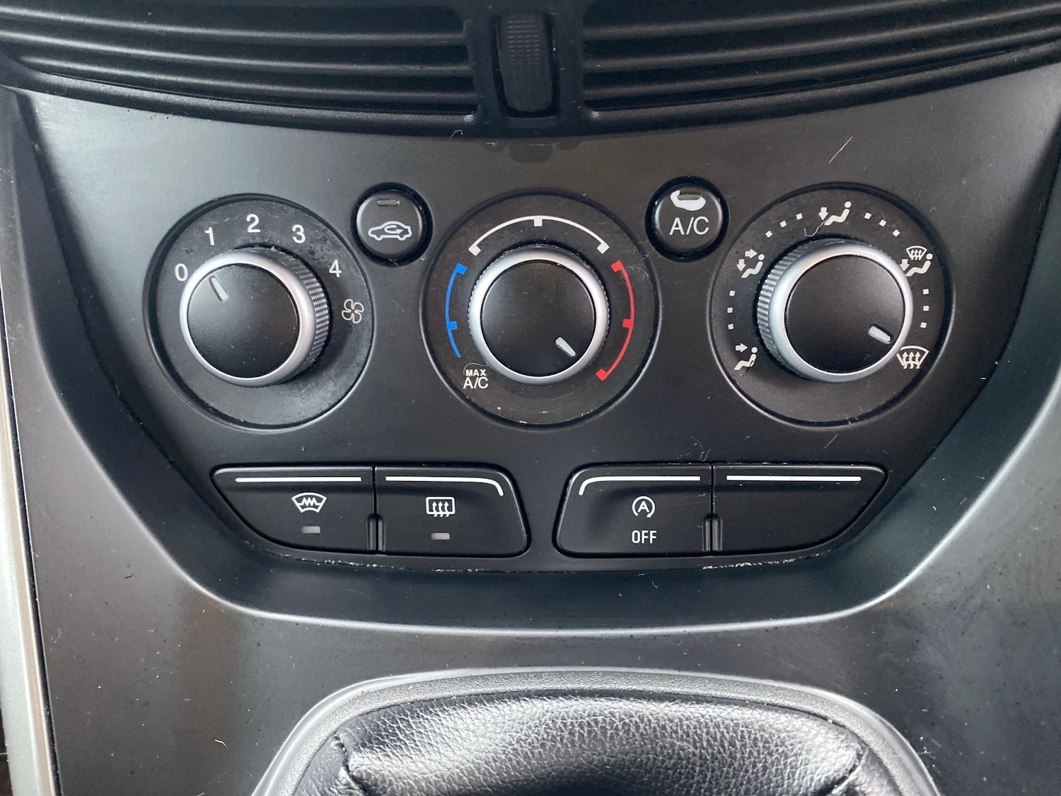 Used Ford Kuga 2015 for sale - 77037066: Photo 20