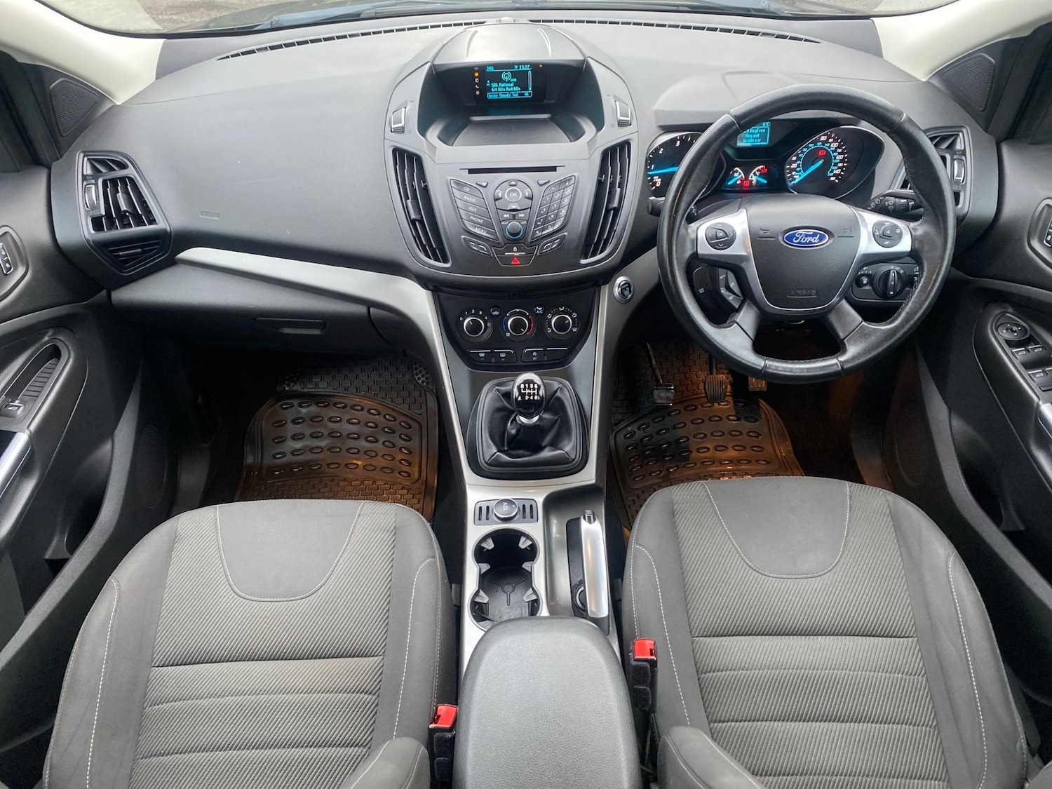 Used Ford Kuga 2015 for sale - 77037066: Photo 4